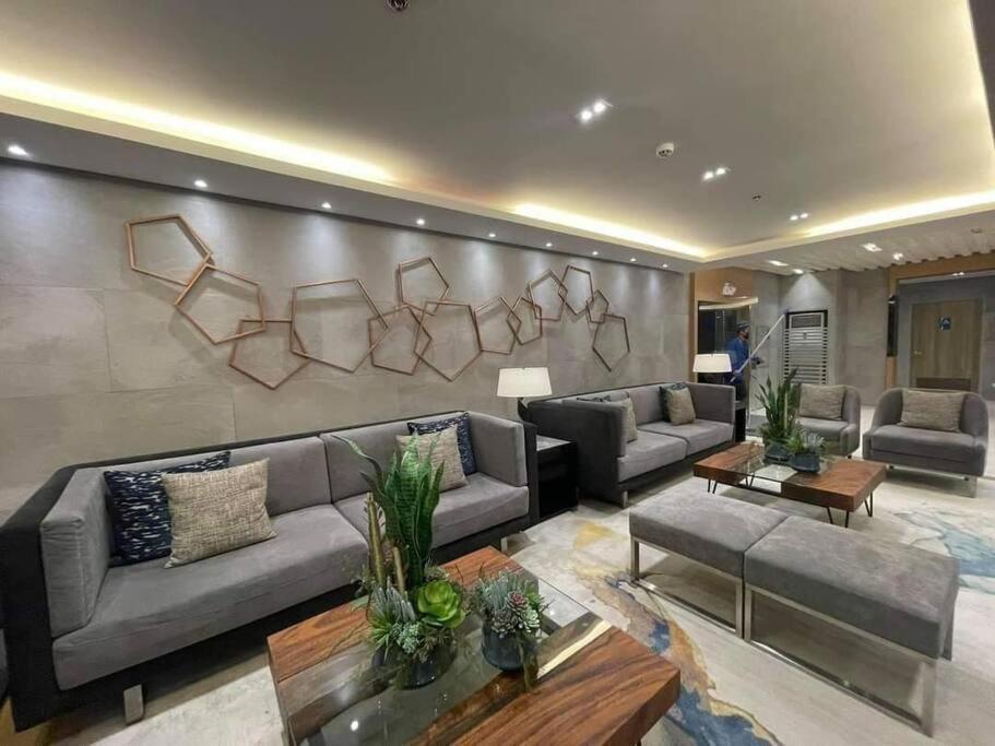 S Residencestower 3 - L&R Staycation Pasay Exterior photo